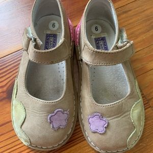 L’Amour Mary Jane. 9c